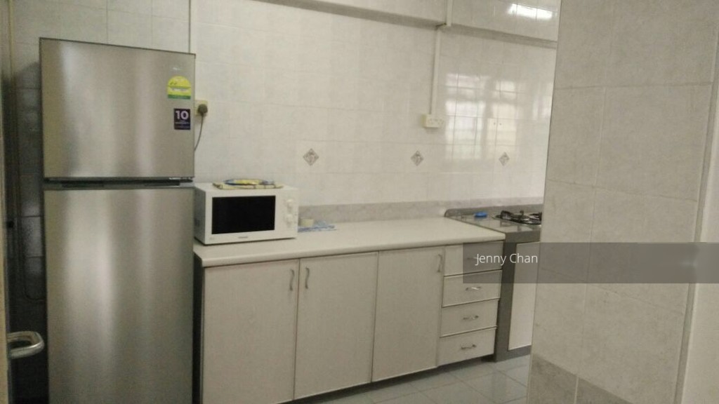 Blk 56 Strathmore Avenue (Queenstown), HDB 4 Rooms #185535952